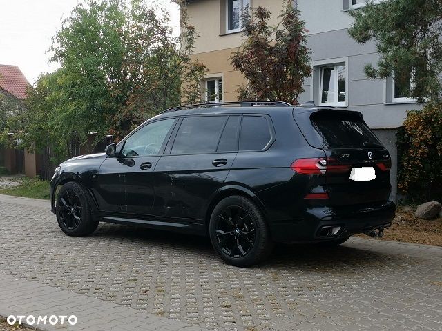 BMW X7 2022 photo 2