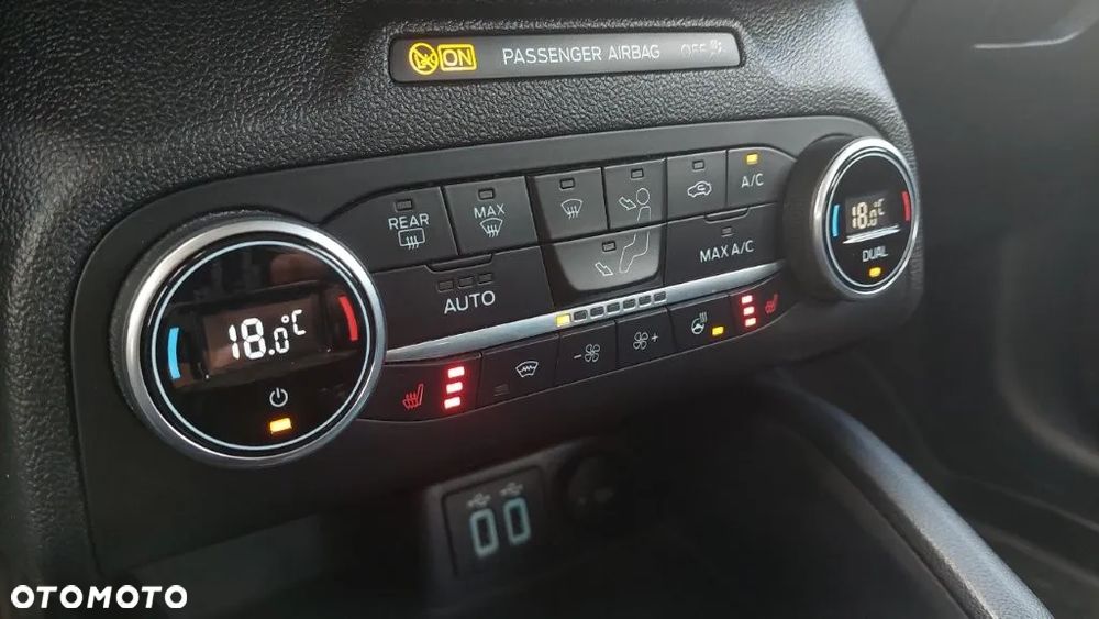 Ford Focus 1.5 EcoBlue Connected - 28