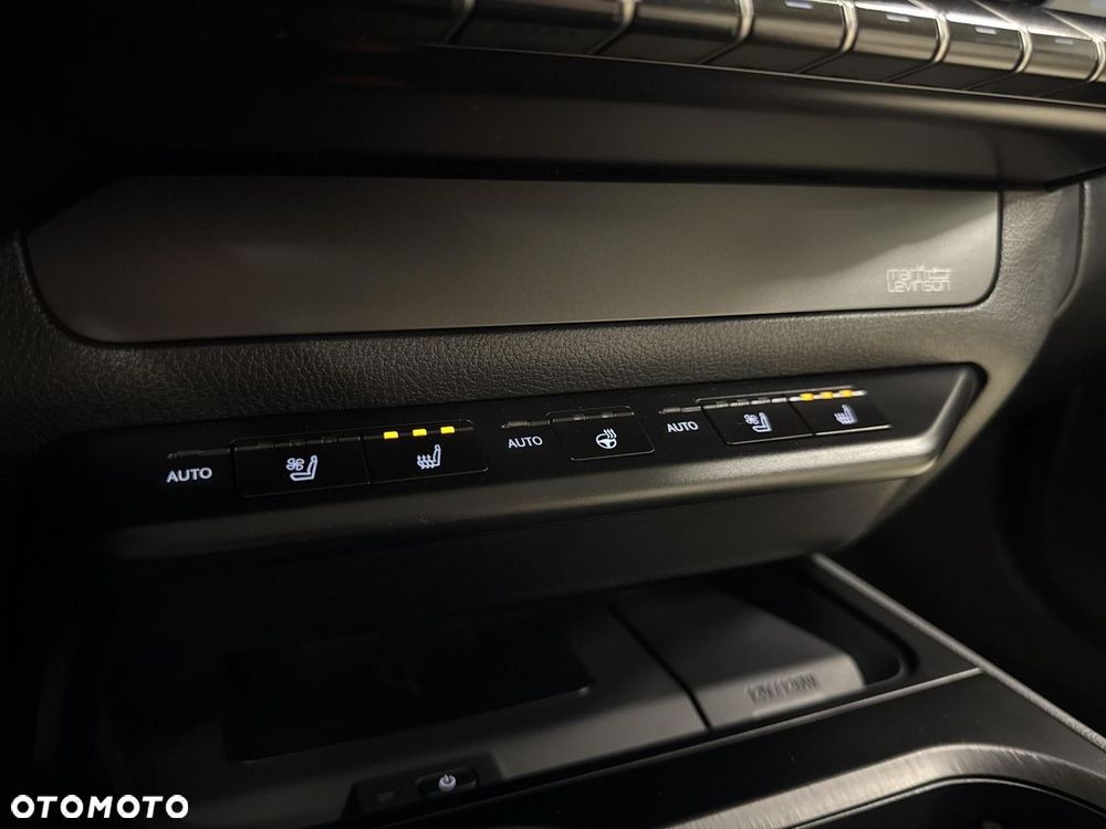Lexus UX - 20