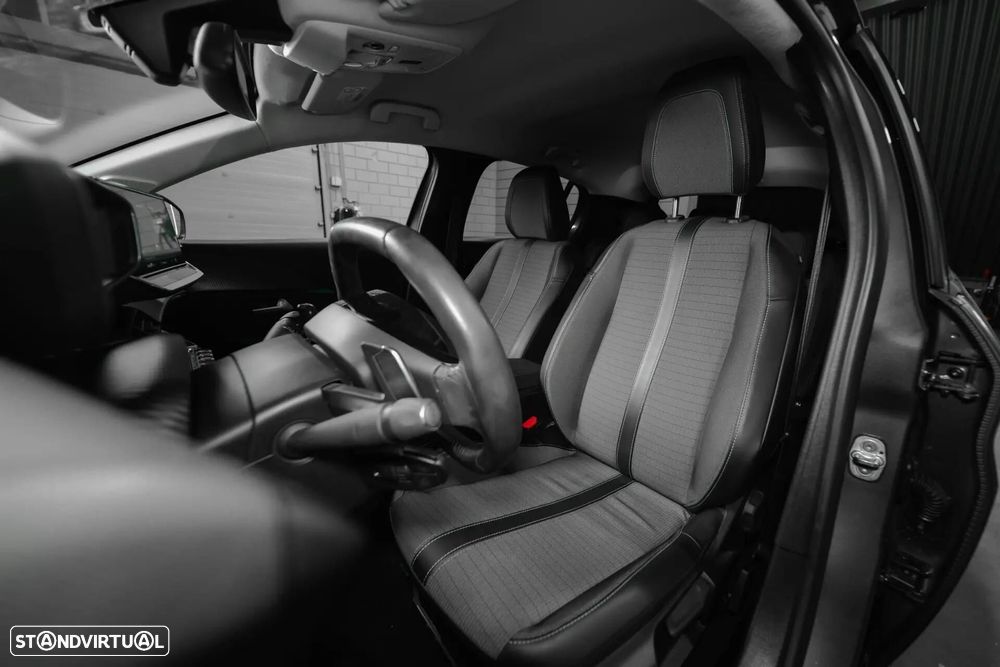 Peugeot 208 1.2 PureTech Allure Pack EAT8 - 12