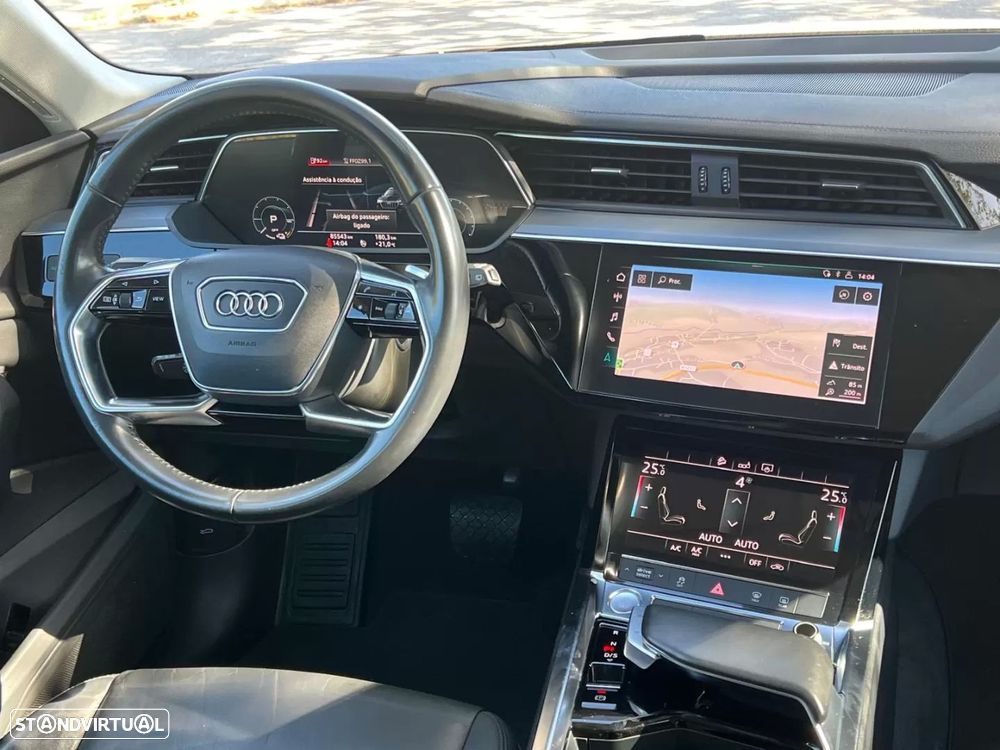 Audi e-tron - 15