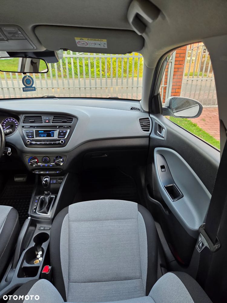 Hyundai i20 1.4 Classic + - 5