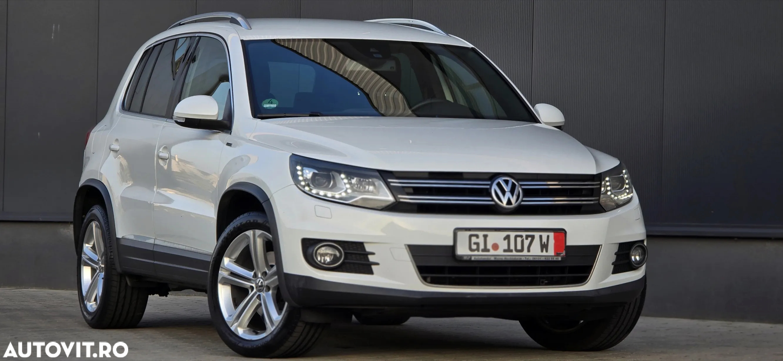 Volkswagen Tiguan 2.0 TDI SCR 4MOTION BlueMotion Technology DSG Lounge Sport & Style - 2