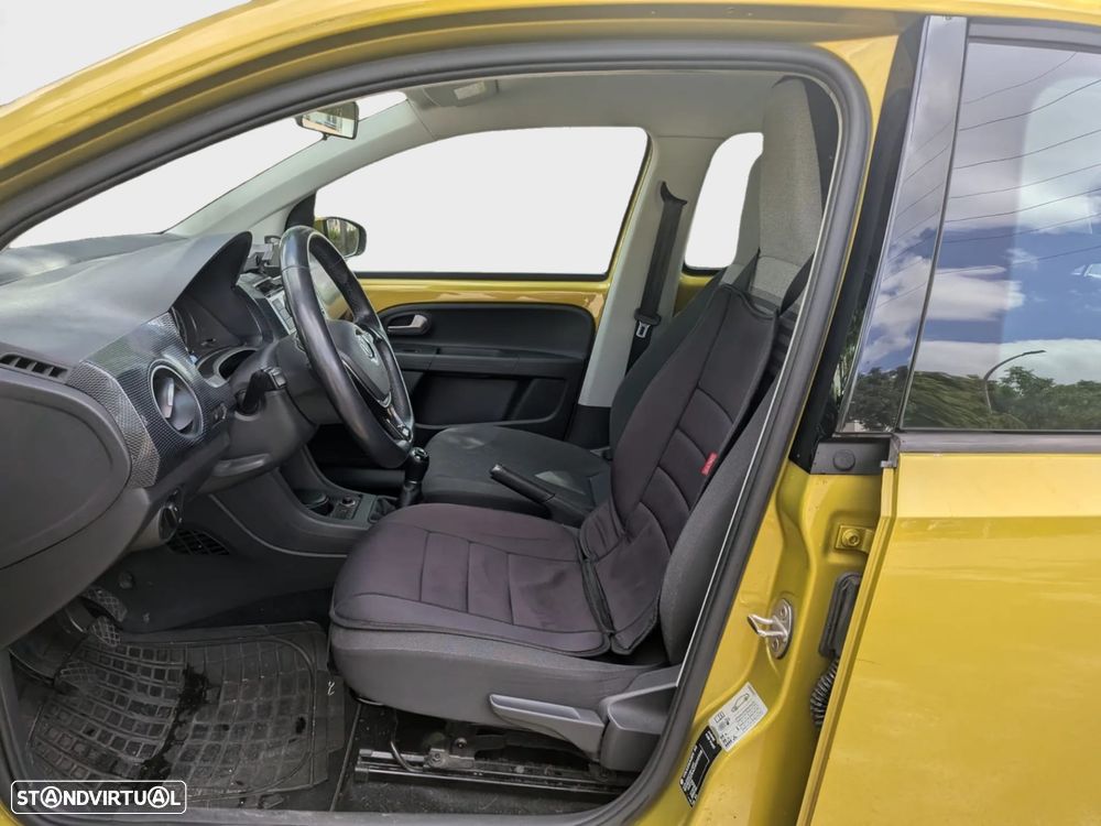 VW Up! 1.0 Move - 4