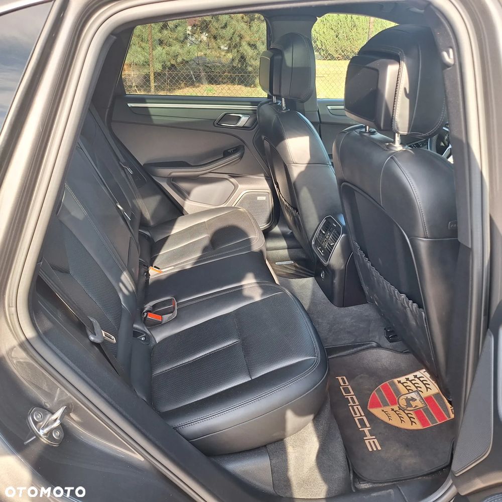 Porsche Macan Standard - 19