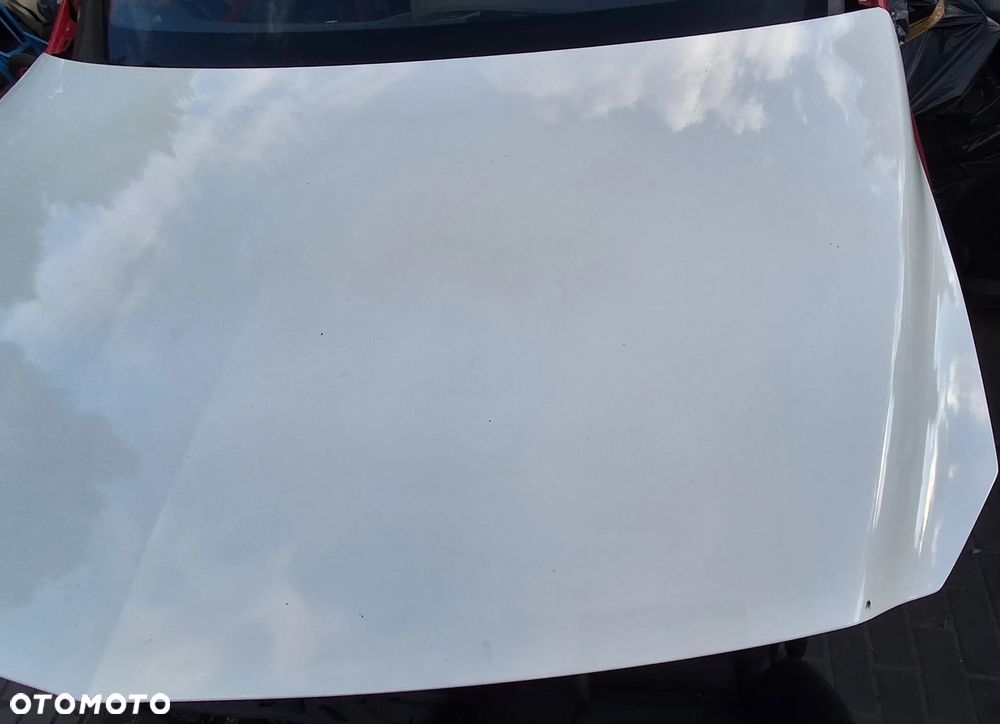 MERCEDES B-KLASA W246 MASKA POKRYWKA SILNIKA KOLOR 650 - 14