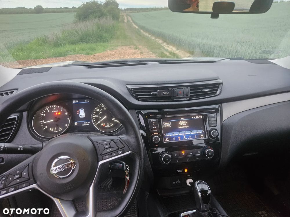 Nissan Rogue - 12