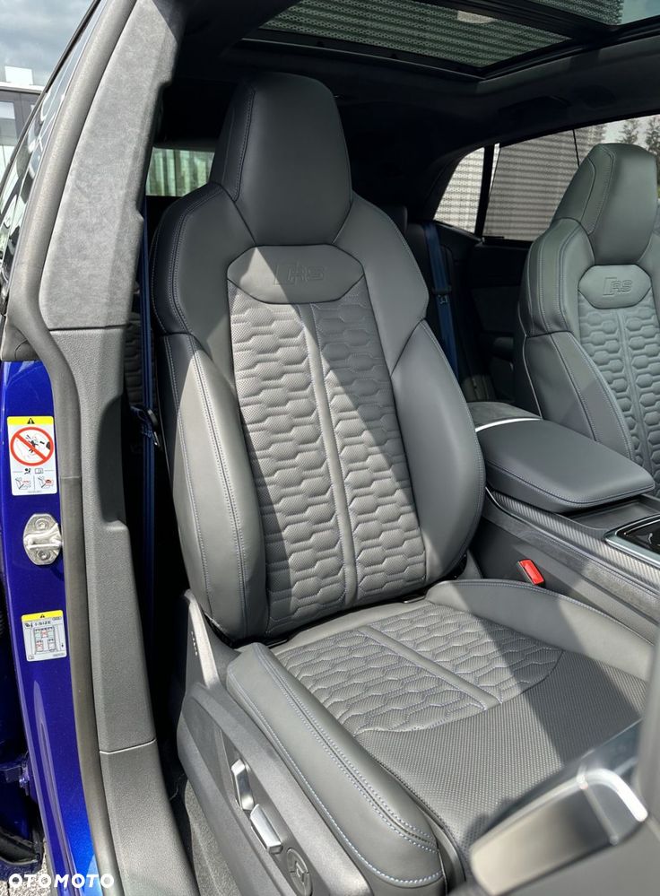 Audi RS Q8 - 30