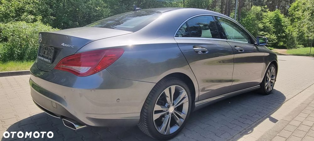 Mercedes-Benz CLA 250 4Matic 7G-DCT UrbanStyle Edition - 15