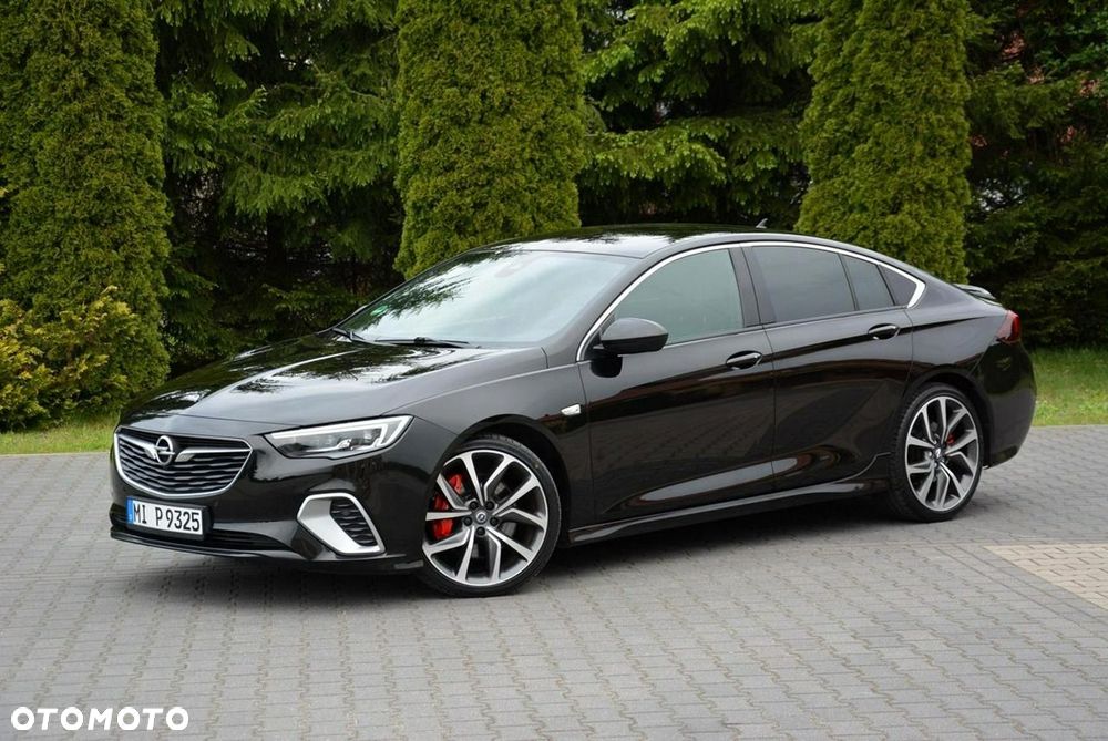 Opel Insignia 2.0 BiTurbo D 4x4 Automatik GSI - 3