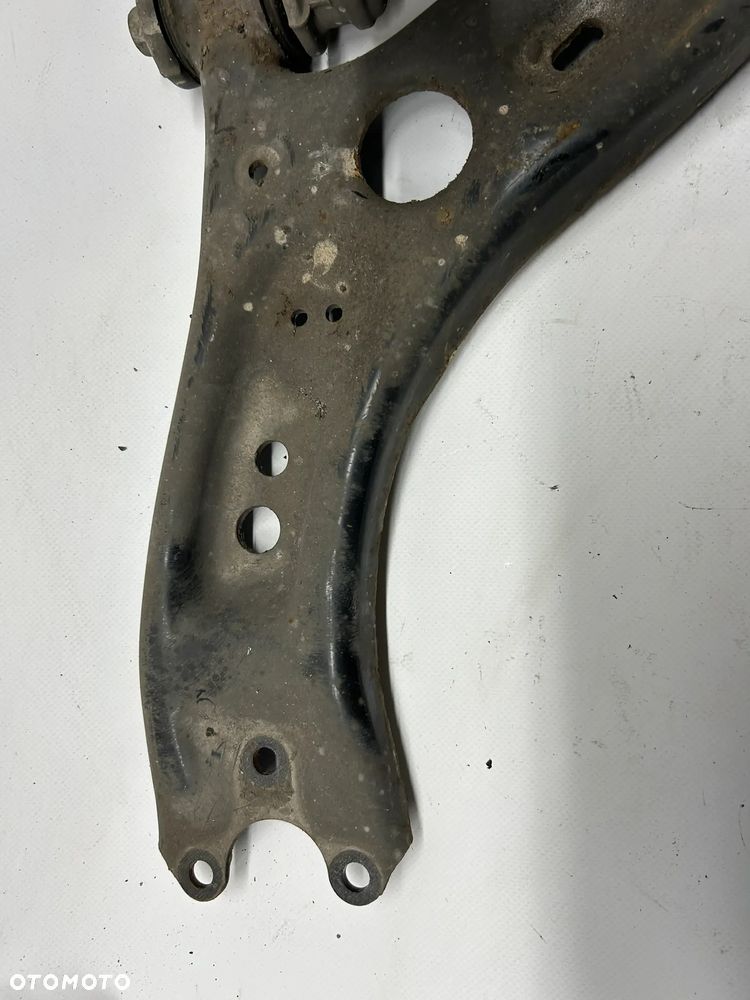 Skoda Octavia II Lifting Wahacz przedni lewy 2011 - 2