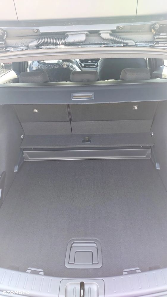 Suzuki Swace 1.8 Hybrid Premium Plus CVT - 12