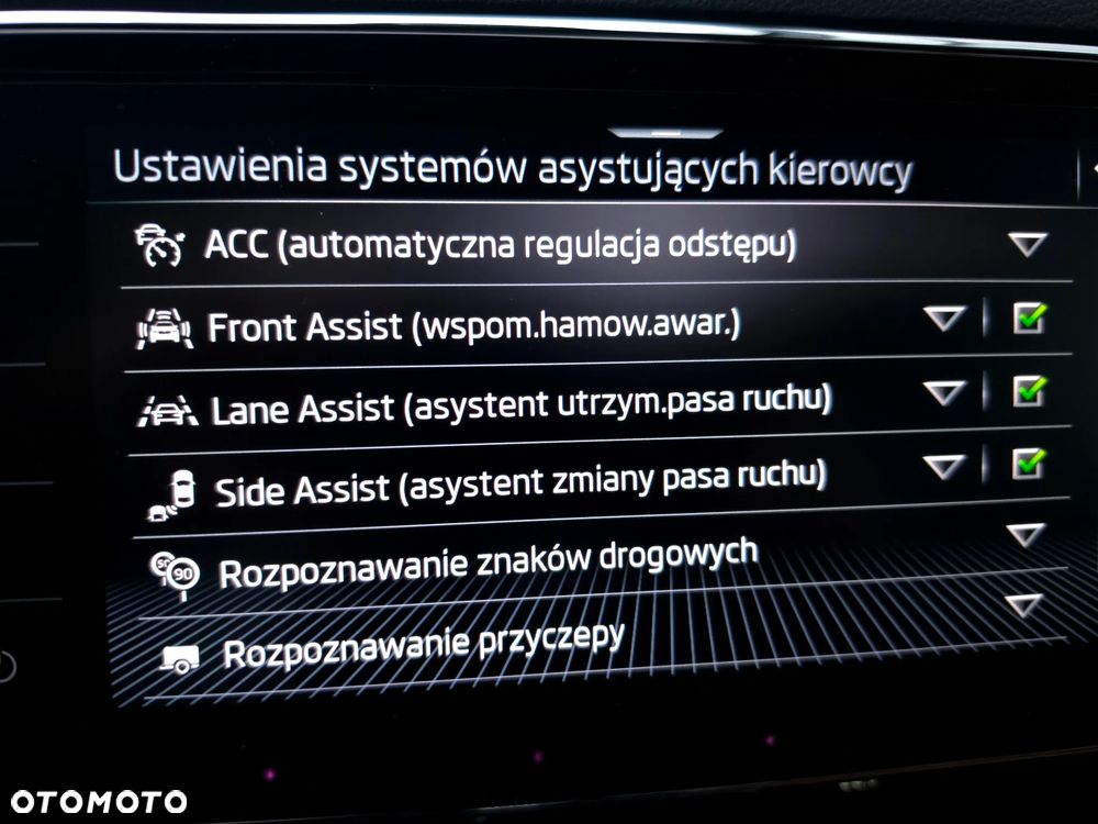 Skoda Superb 2.0 TDI SCR L&K DSG - 33