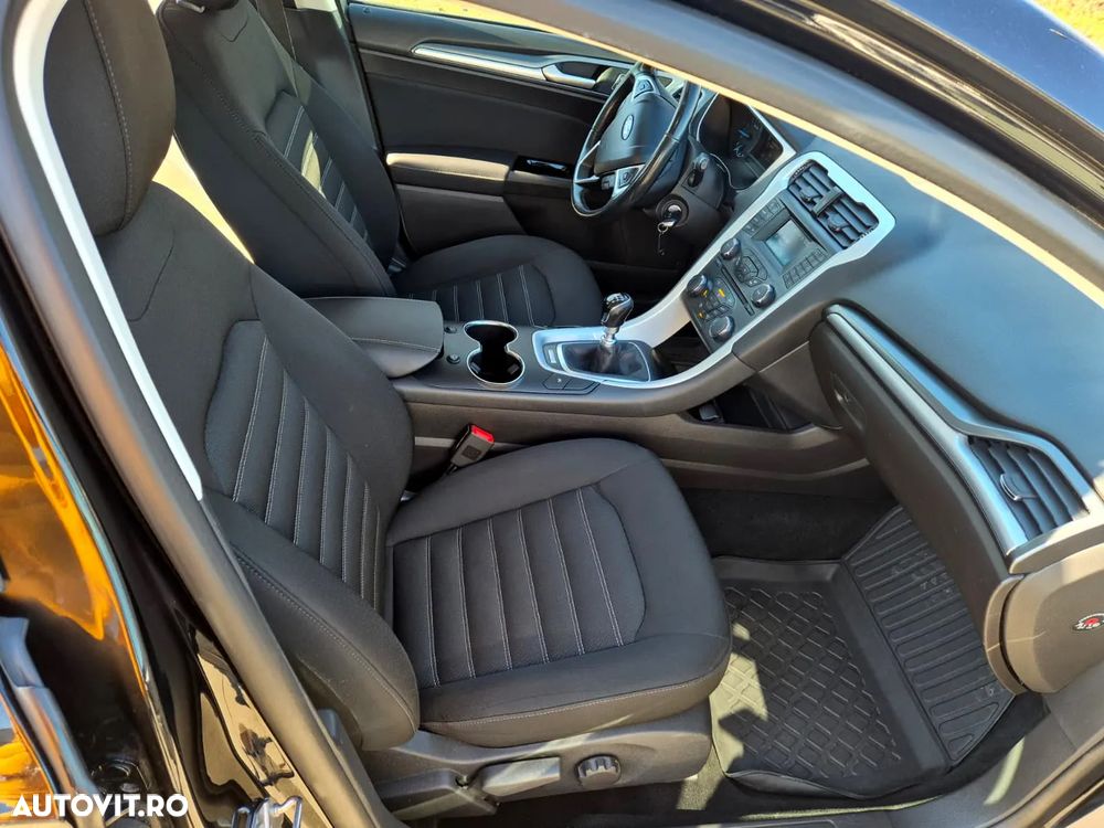 Ford Mondeo 2.0 TDCI AWD Business - 14