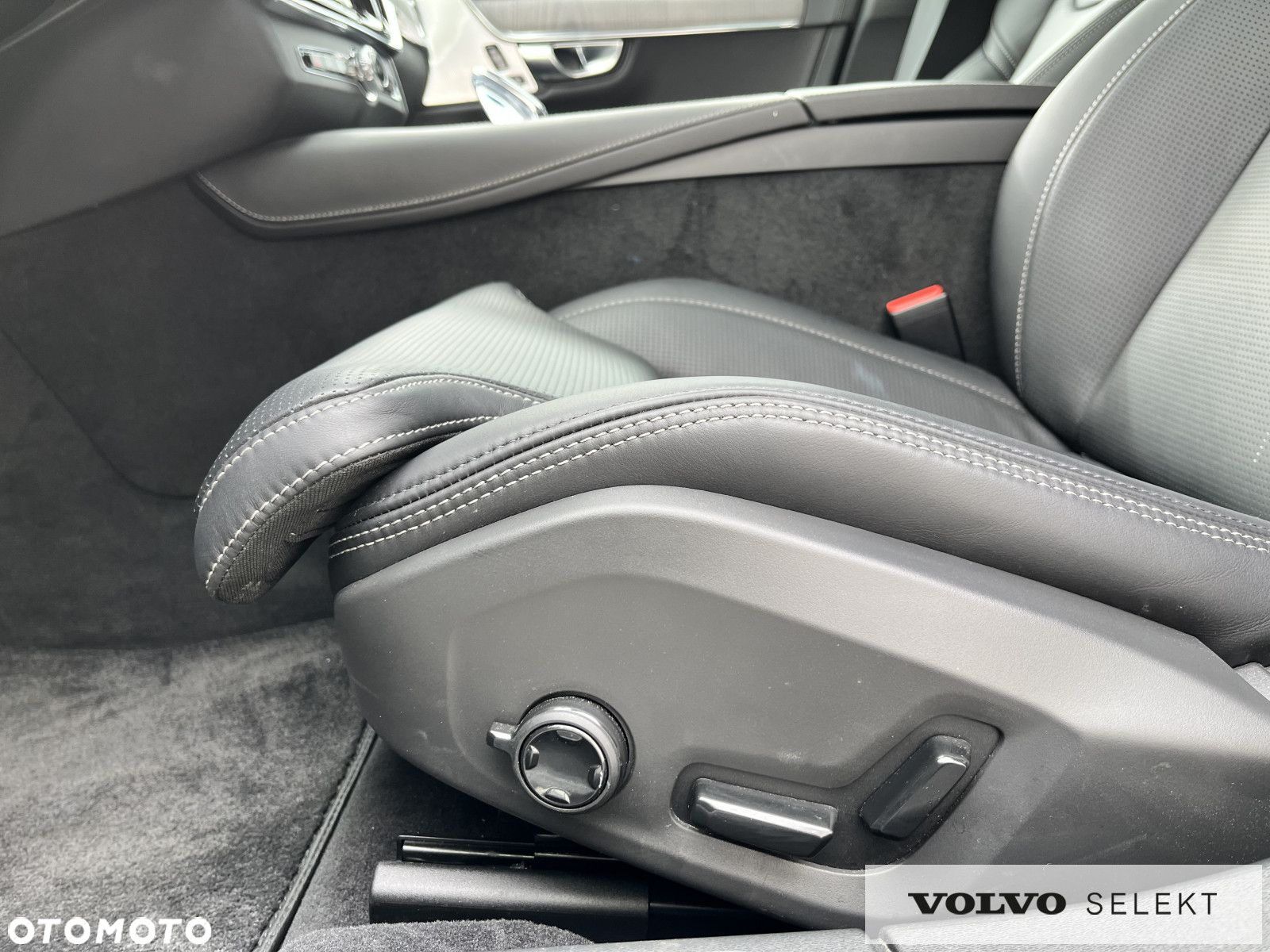 Volvo S90 - 13