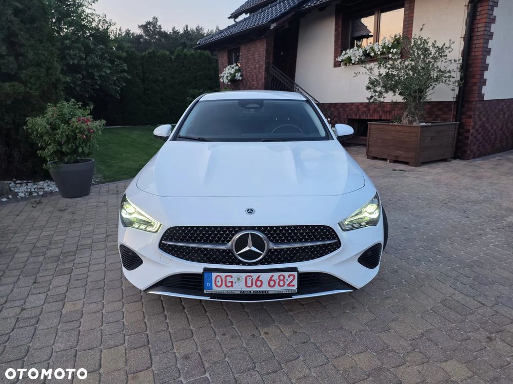 Mercedes-Benz CLA 180 d Progressive 8G-DCT - 5