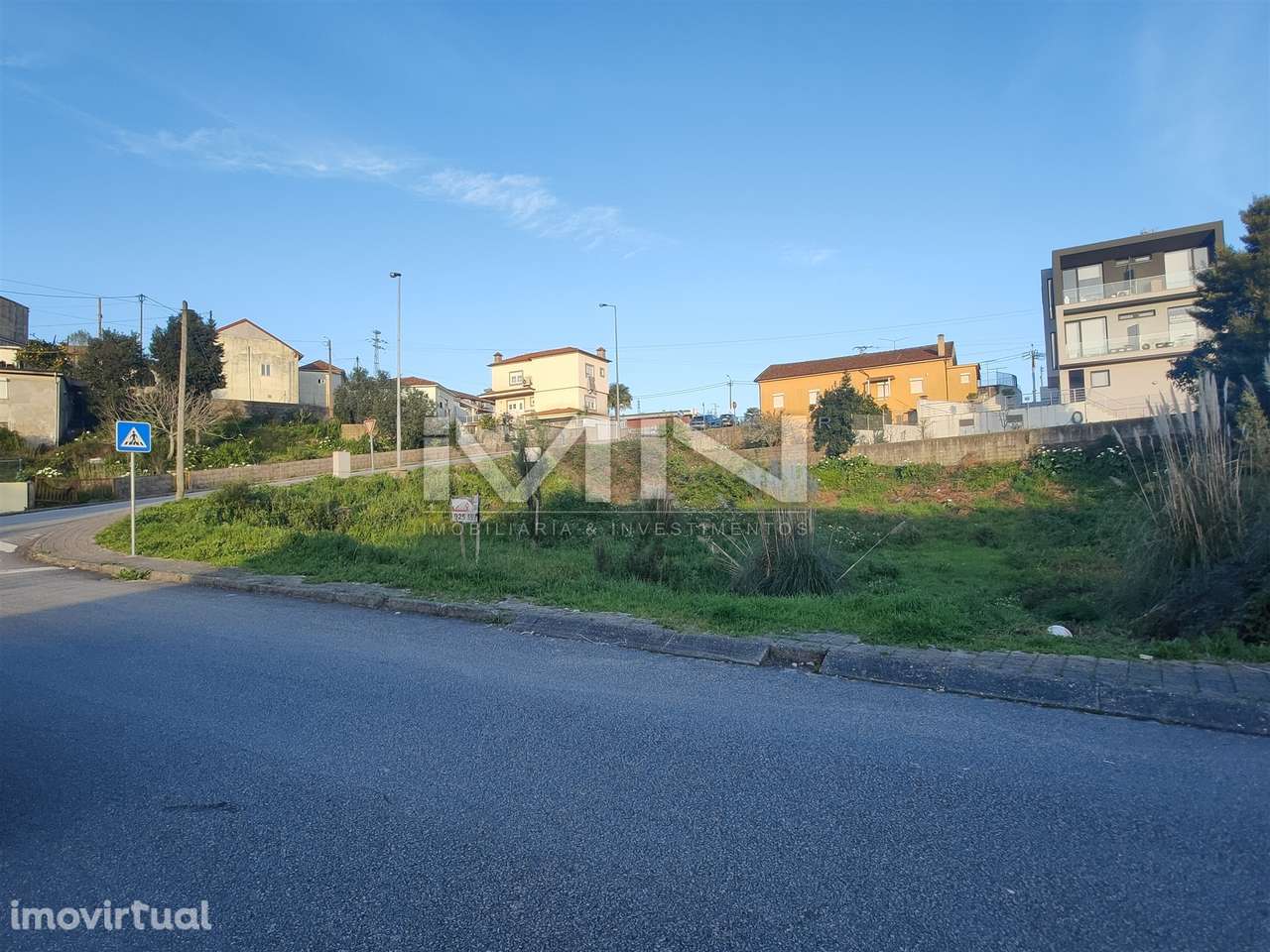 Lote de terreno de gaveto - Grande imagem: 2/11