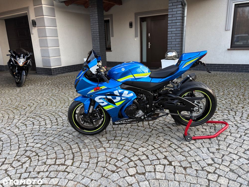 Suzuki GSX-R - 11