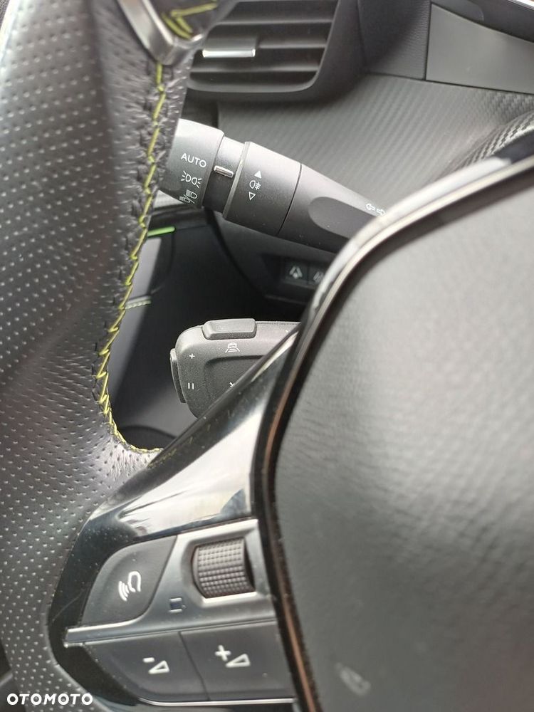 Peugeot 208 e-208 GT Pack - 28