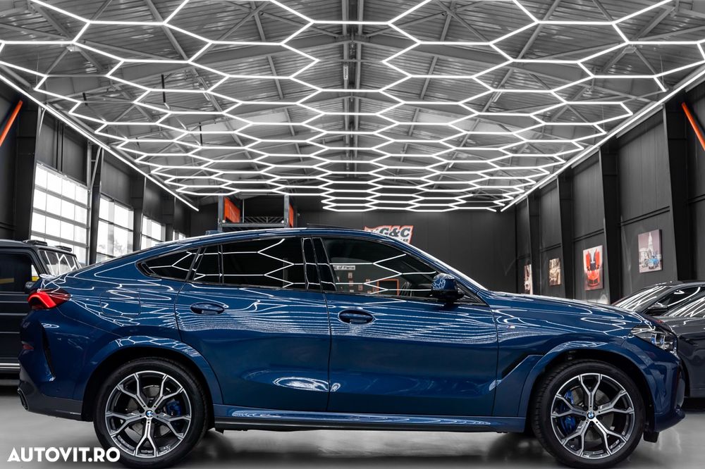 BMW X6 xDrive40i AT MHEV - 29