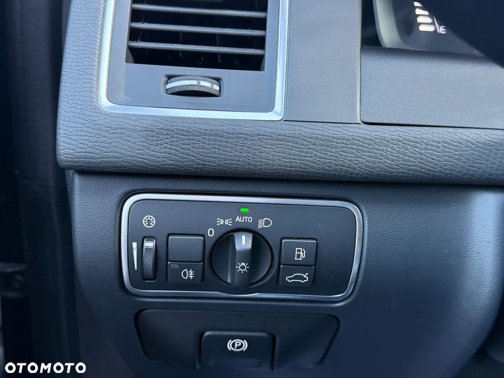 Volvo XC 60 D4 Drive-E Ocean Race - 13