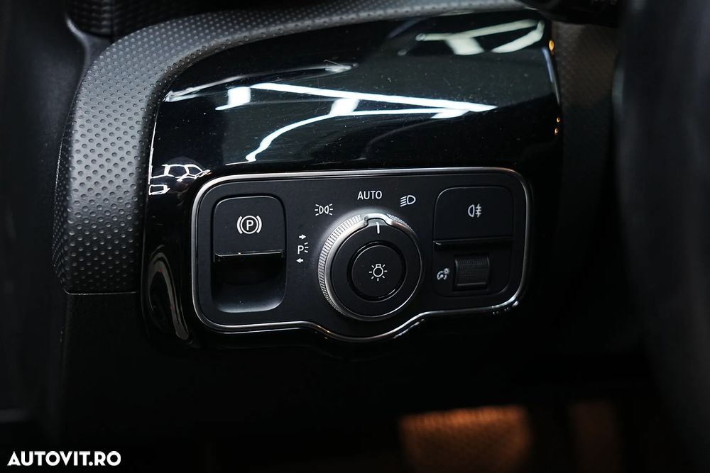 Mercedes-Benz CLA 200 7G-DCT Progressive Line Advanced - 13