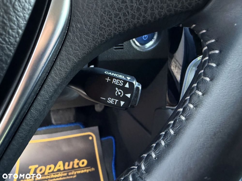 Toyota Auris 1.8 HSD Prestige - 26