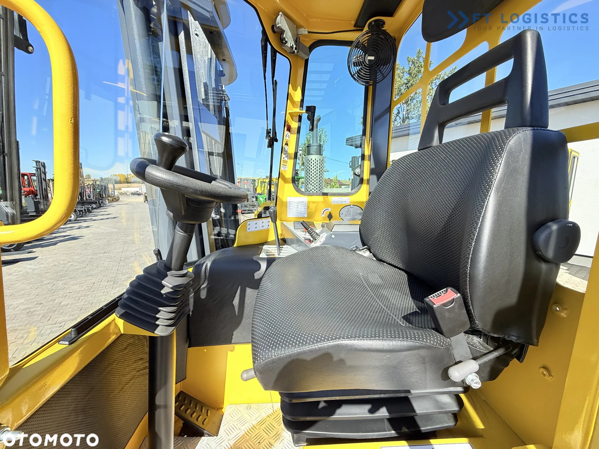 Combilift WÓZEK CZTEROKIERUNKOWY - WIELOKIERUNKOWY C4000 / DIESEL / DUPLEX 4100MM /JEDYNE 2888 MOTOGODZIN /  POZYCJONER WIDEŁ / PEŁNA KABINA - OGRZEWANIE / STAN IDEALNY / Szeroka oferta wózków czterokierunkowych i bocznych, dopasowanych do różnorodnych potrzeb i zastosowań - 14