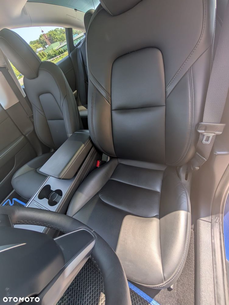 Tesla Model 3 - 22