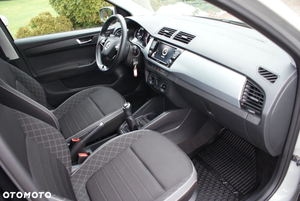 Skoda Fabia 1.0 TSI Style Color - 15