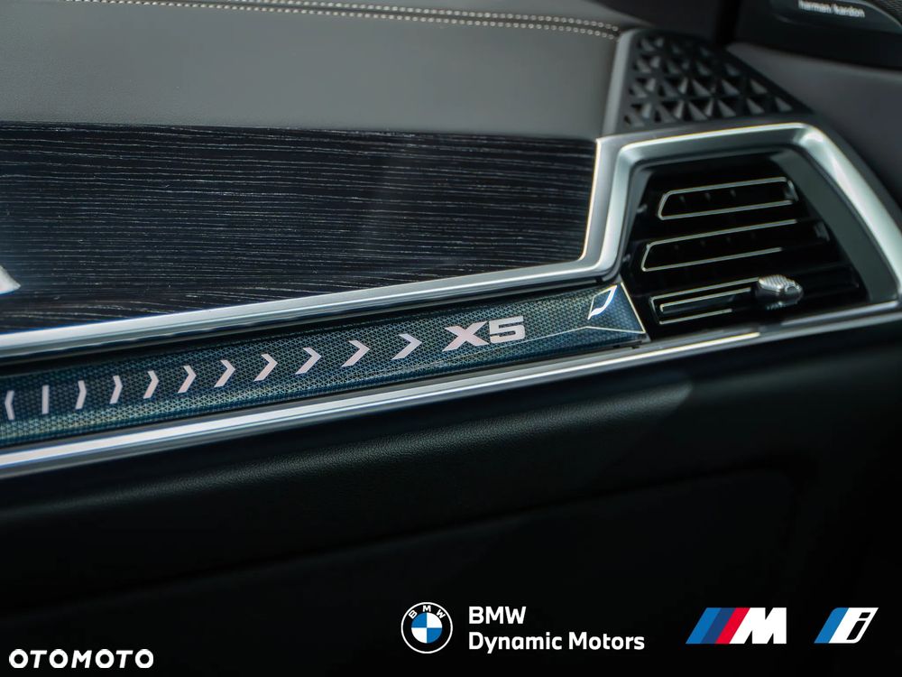 BMW X5 xDrive40i - 33
