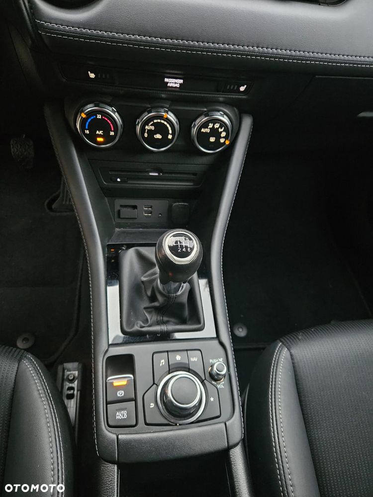 Mazda CX-3 2.0 SkyPrestige - 33