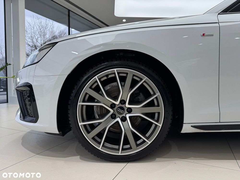 Audi A4 Limousine - 19