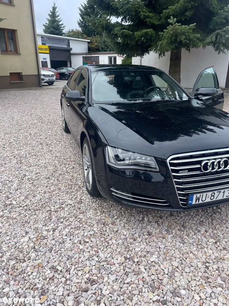 Audi A8 4.2 FSI Quattro - 1