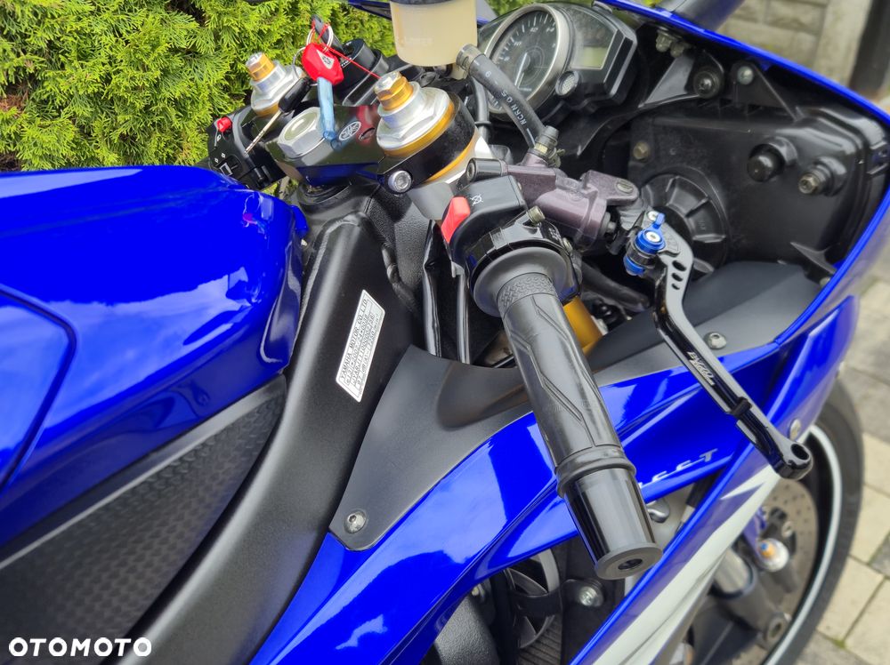 Yamaha R6 - 15