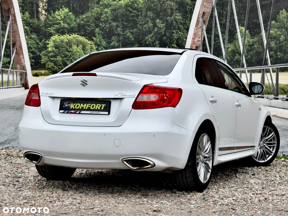 Suzuki Kizashi 2.4 4x4 CVT Sport - 18