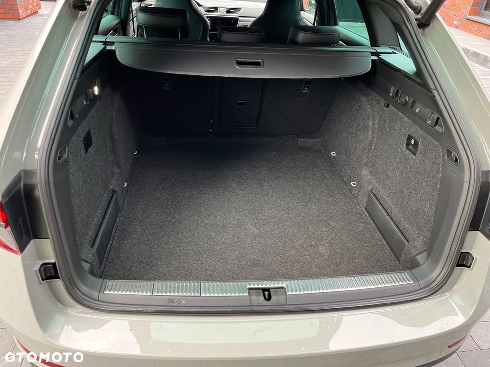 Skoda Superb 2.0 TDI 4x4 Sportline DSG - 27