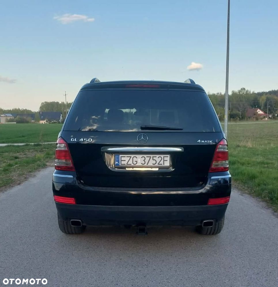 Mercedes-Benz GL - 6