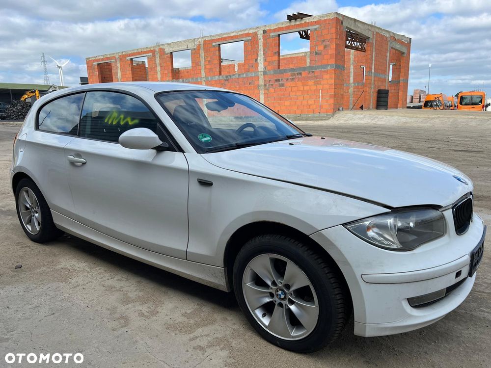 BMW 1 E87 E81 (Alpinweiss 300) części Maska zderzak błotnik lampa deska klapa drzwi - 6