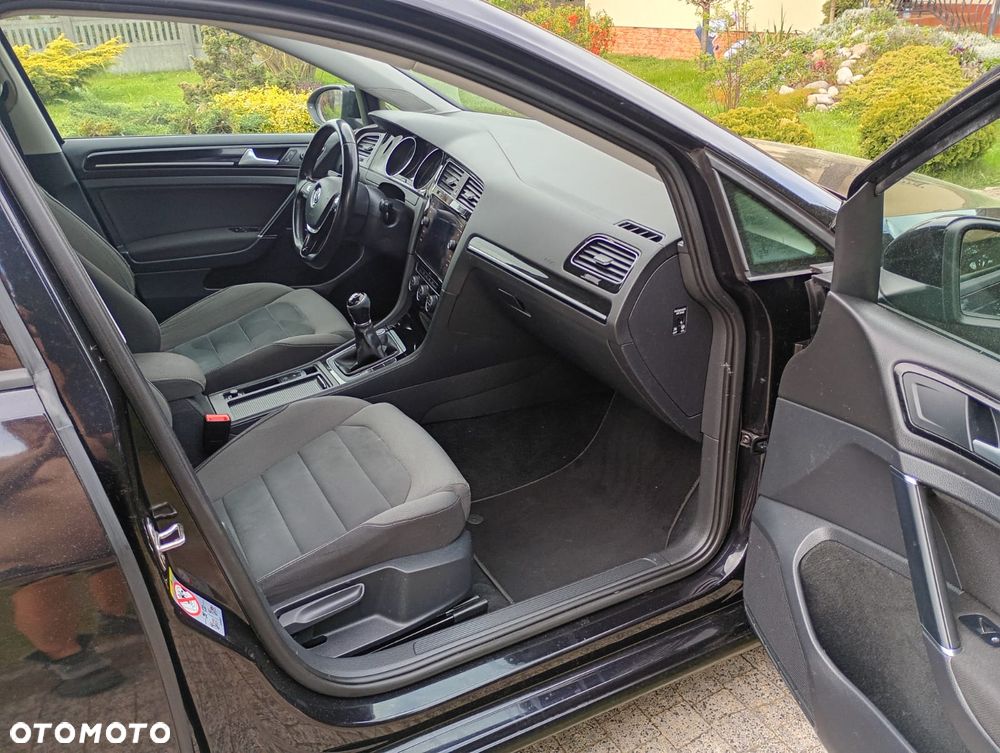 Volkswagen Golf 1.6 TDI (BlueMotion Technology) Trendline - 11