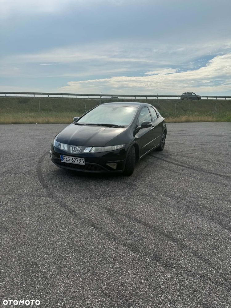 Honda Civic 1.8 Comfort - 2
