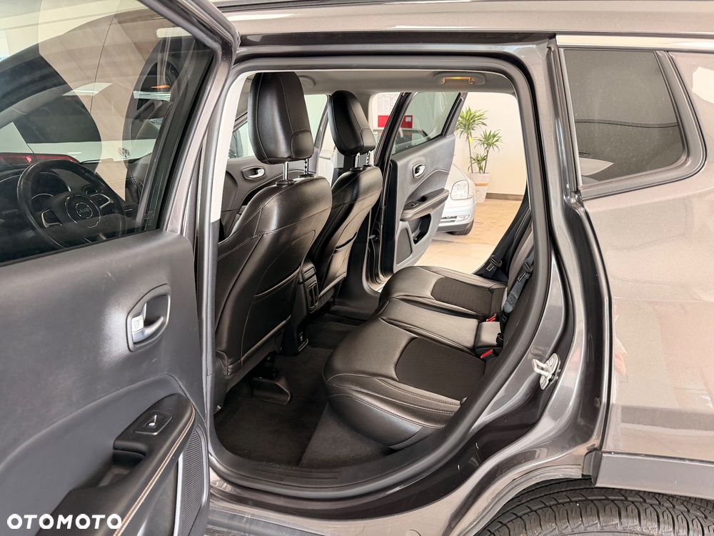 Jeep Compass 2.4I 4x4 CVT Limited - 29