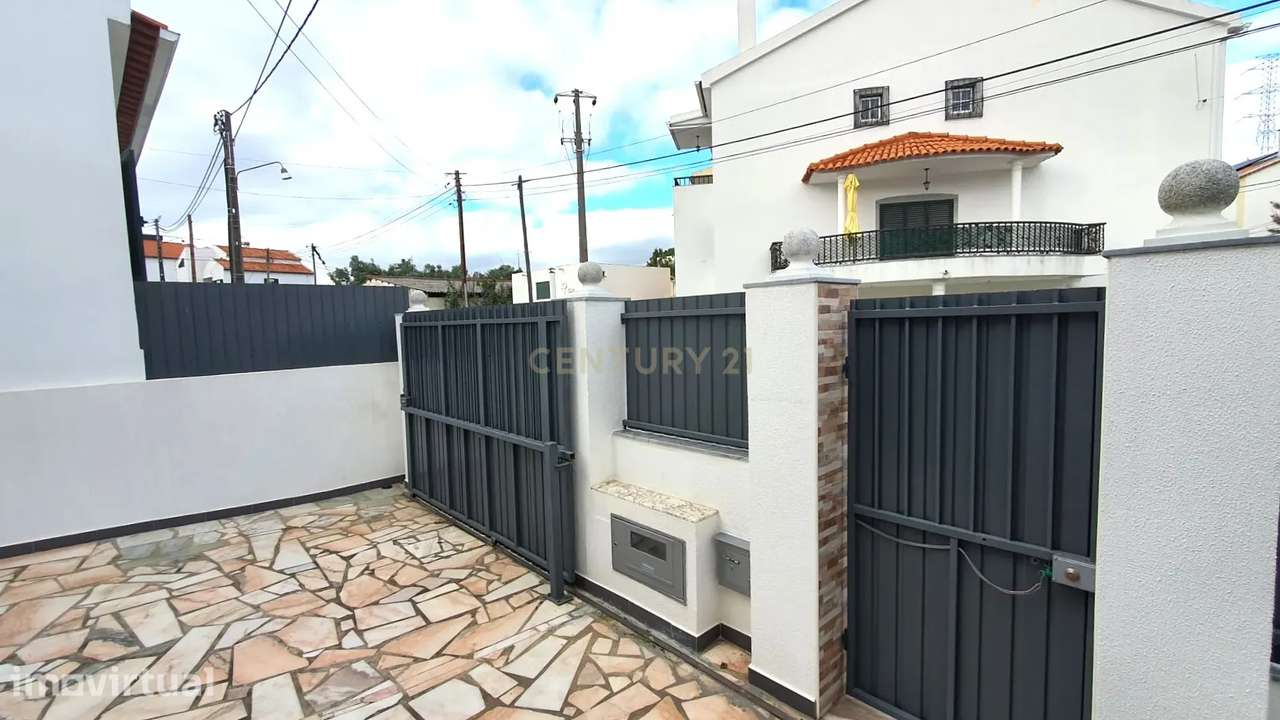 Moradia T6 Isolada no Botequim  a 5min das praias da Costa - Grande imagem: 3/46