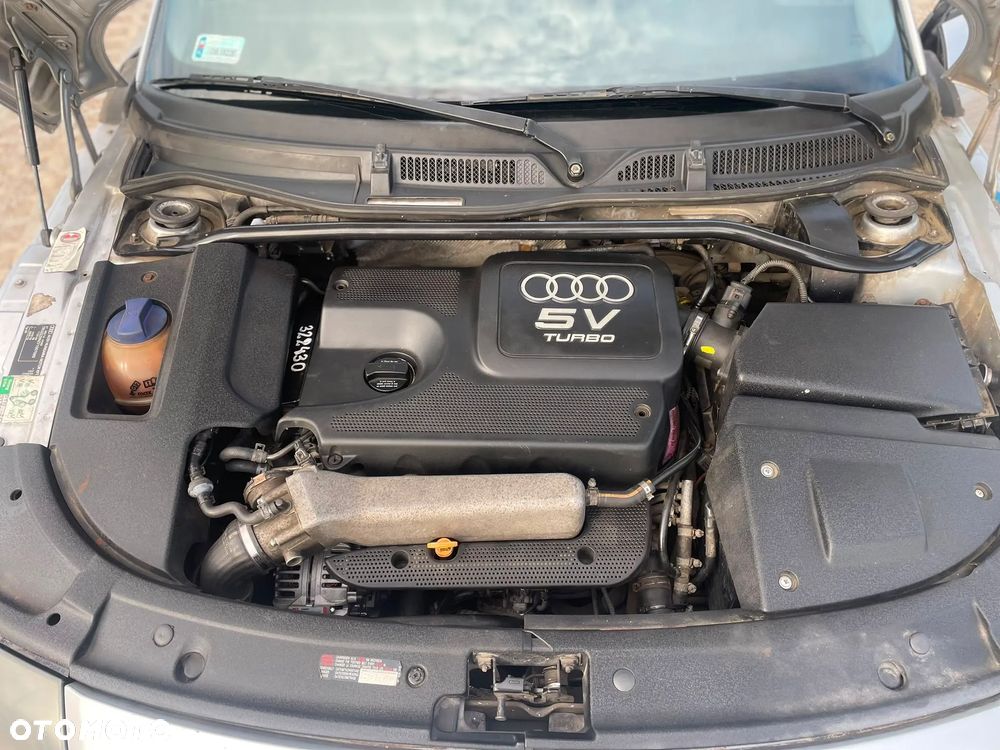 Audi TT Coupé 1.8T Quattro - 11