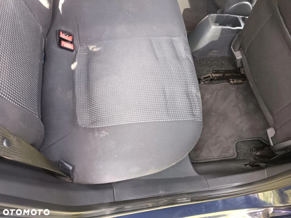 Opel Corsa - 16