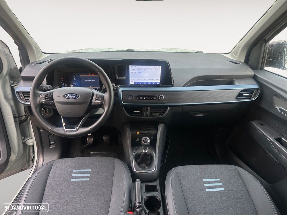 Ford Tourneo Courier 1.0 EcoBoost Titanium DCT - 10