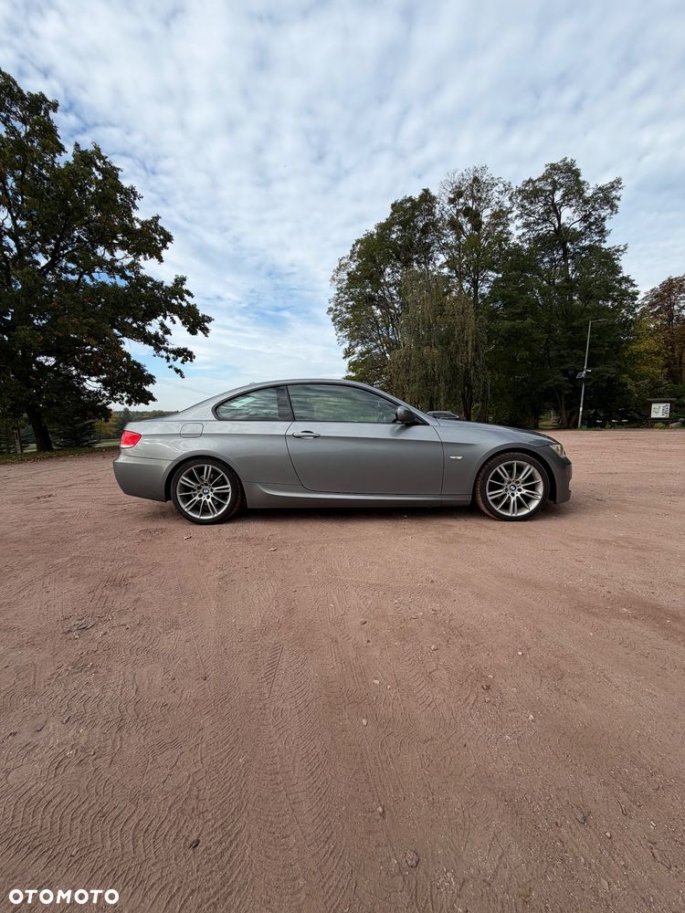 BMW Seria 3 2010 photo 3