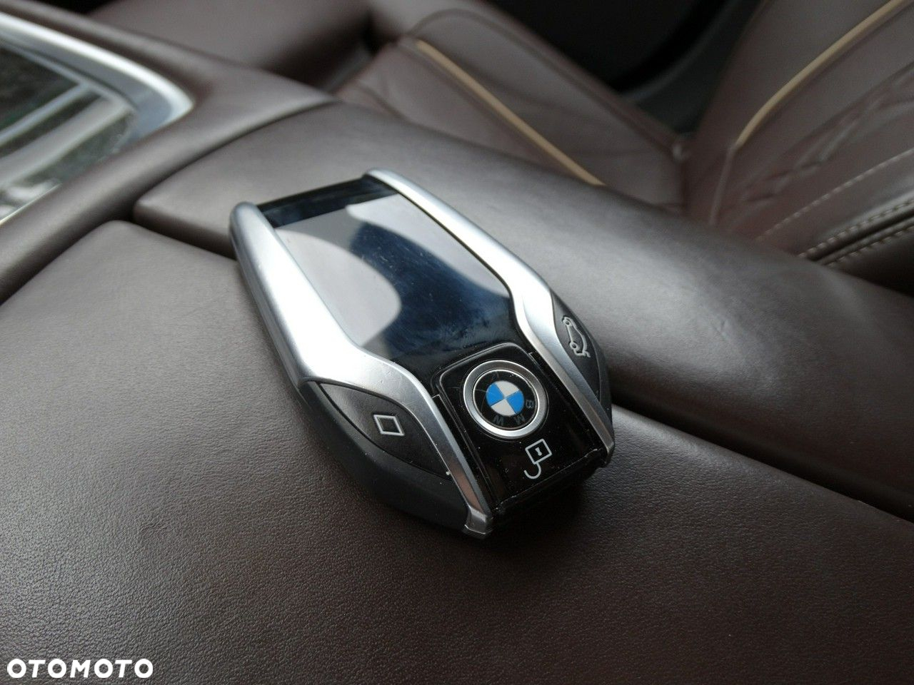 BMW Seria 7 - 38