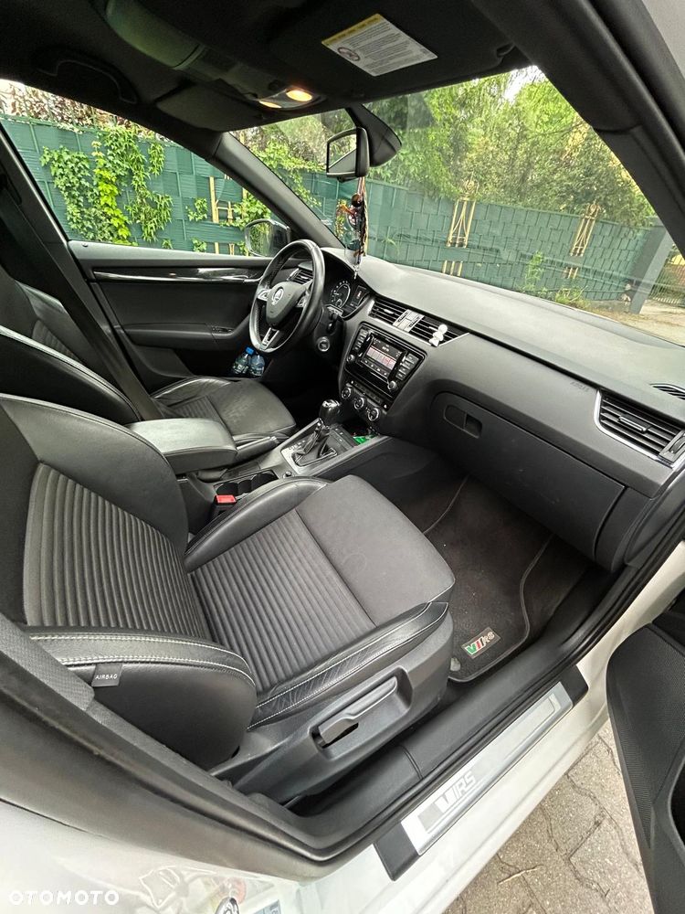 Skoda Octavia 2.0 TDI DSG RS - 5