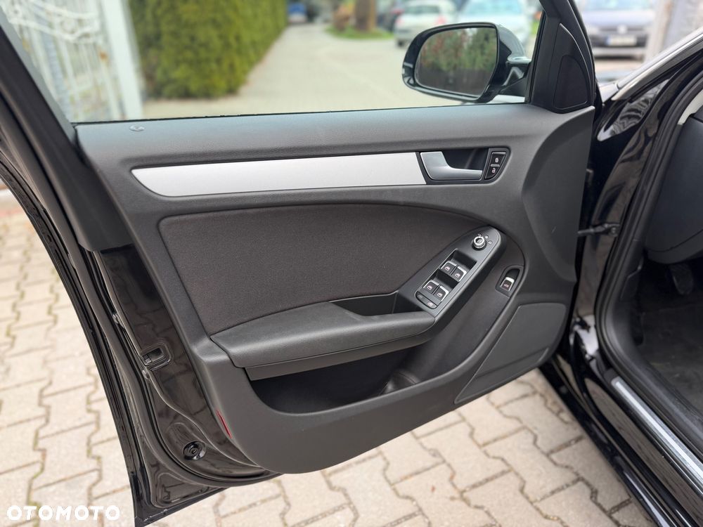 Audi A4 Avant 2.0 TDI DPF S line Sportpaket - 17